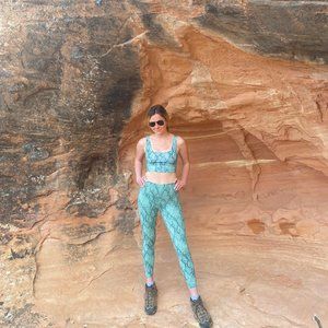 Meet your Posher, Emilee